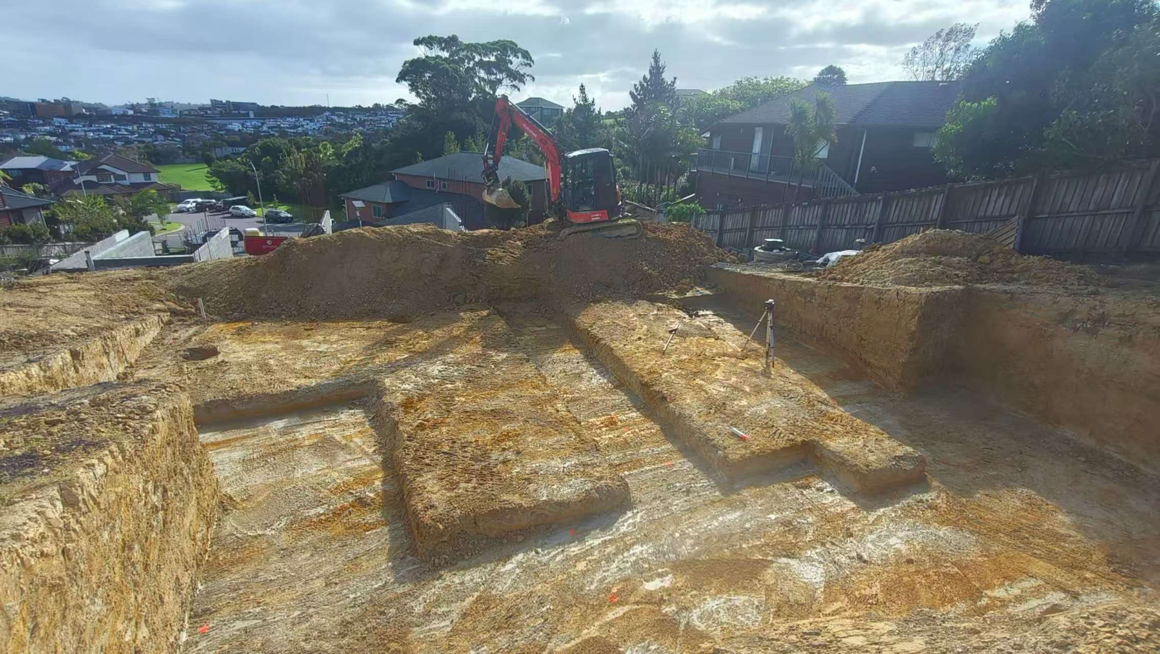 House cutting and foundation excavation